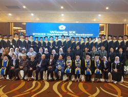 WISUDA XX STIKES Yayasan Rumah Sakit Dr Soetomo Surabaya Wujudkan Tenaga Kesehatan Yang Profesinal, Humanis, dan berintegritas di era Transformasi Nasional. 