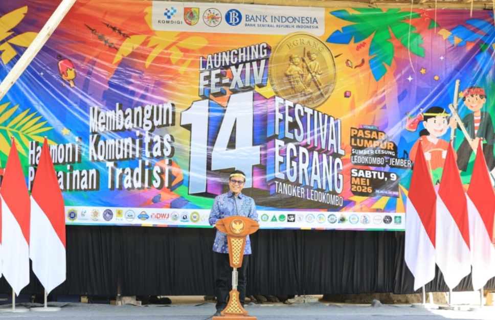 Festival Enggrang Tanoker ke- 14 Mengusung Tema”Membangun Harmoni Komunitas Melalui Permainan Tradisional”