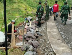 Kemanunggalan TNI Dan Masyarakat Sudah Terlihat Saat Pra TMMD Reguler Ke – 127